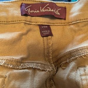 Gloria Vanderbilt tan jeans